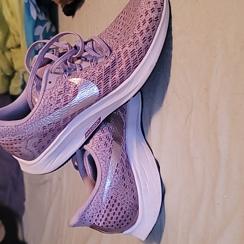 Nike zoom tennis shoes